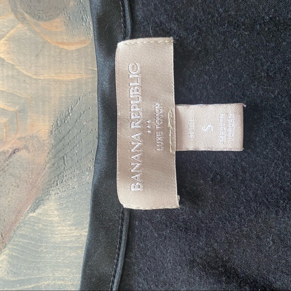 Top - Picture 2 of 3